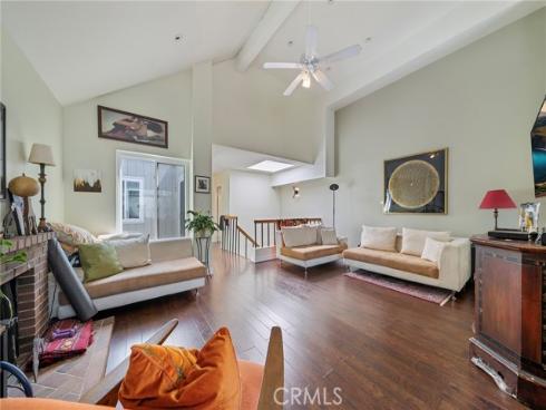15732 S B A , Tustin, CA