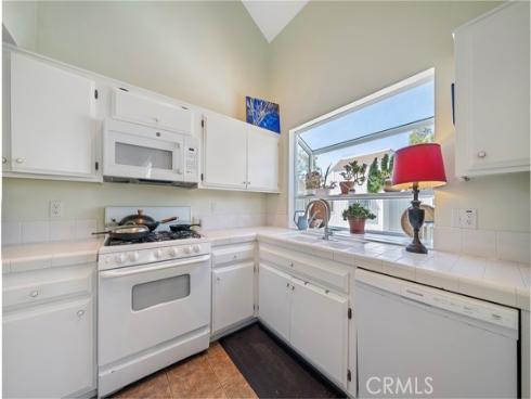 15732 S B A , Tustin, CA