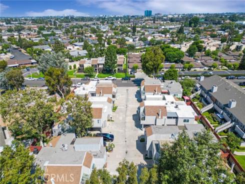 15732 S B A , Tustin, CA