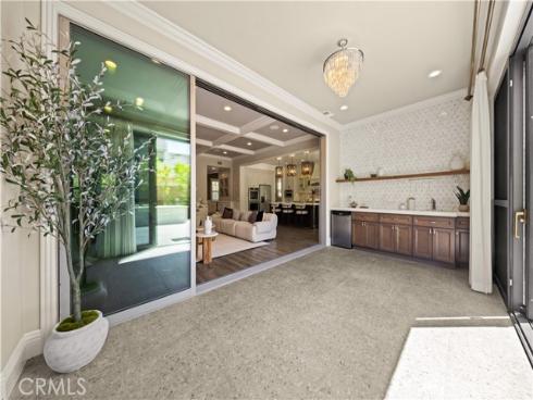 16 Windrow Rd , Tustin, CA