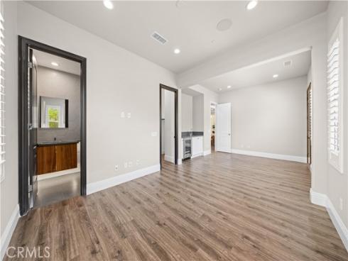 16 Windrow Rd , Tustin, CA