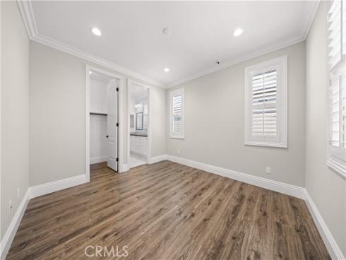 16 Windrow Rd , Tustin, CA