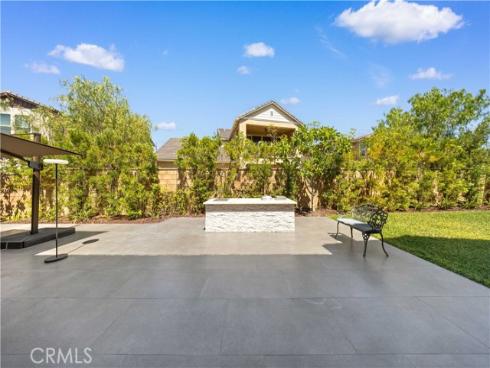 16 Windrow Rd , Tustin, CA