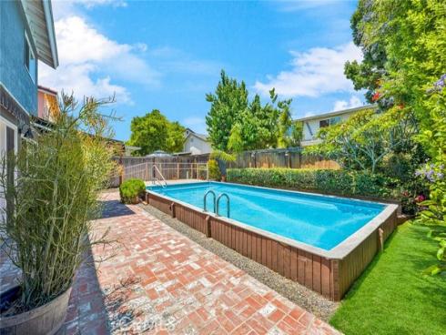 14871 Foxcroft Road, Tustin, CA