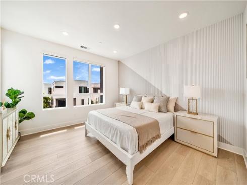 16345 Veterans , Tustin, CA