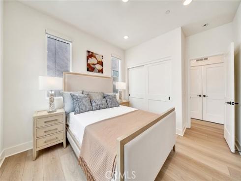 16345 Veterans , Tustin, CA