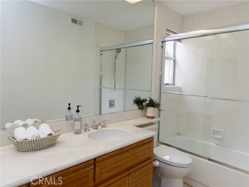 13382 S Presidio , Tustin, CA