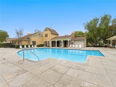355 Flyers Lane, Tustin, CA
