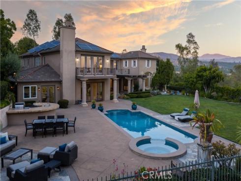 2384  Tubbs   Drive, Tustin, CA