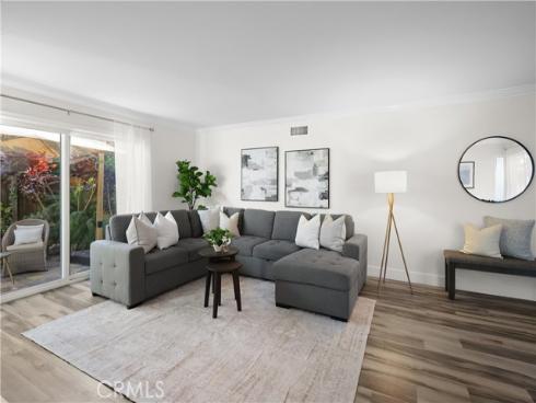 1111 E 1st  , Tustin, CA
