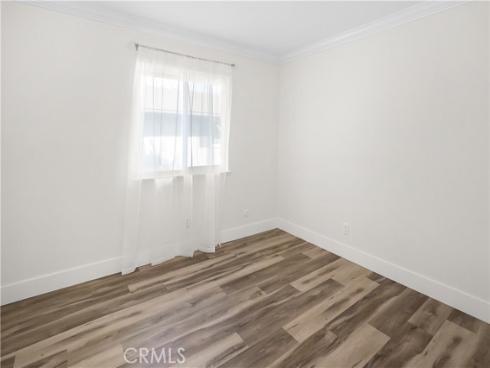 1111 E 1st  , Tustin, CA