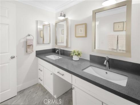 1111 E 1st  , Tustin, CA