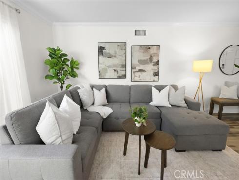 1111 E 1st  , Tustin, CA