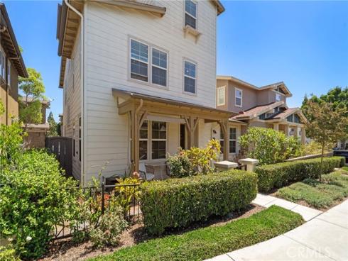 221  Landmark  , Tustin, CA
