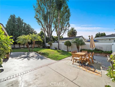 330 S Myrtle , Tustin, CA