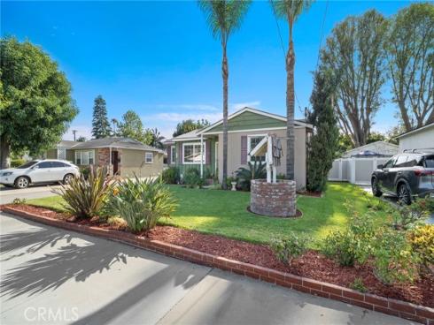 330 S Myrtle , Tustin, CA