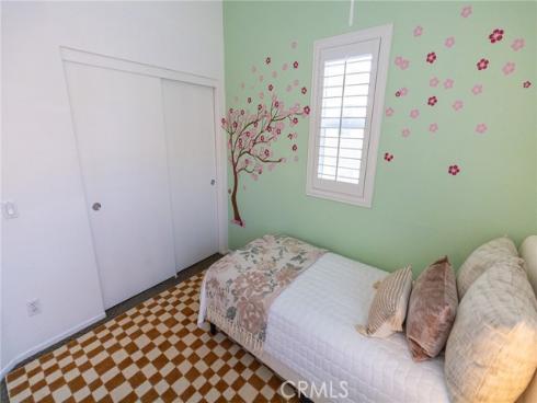 13051 Arborwalk Lane, Tustin, CA