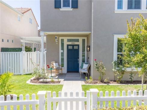 13051 Arborwalk Lane, Tustin, CA
