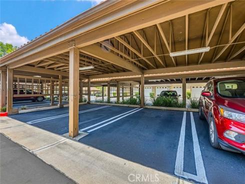 186  Gallery   Way, Tustin, CA