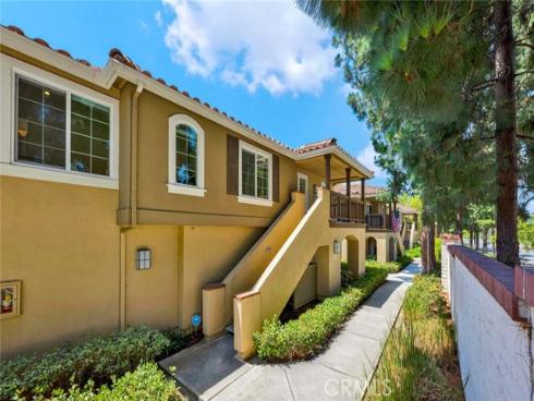186  Gallery   Way, Tustin, CA
