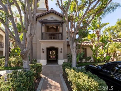 2960 Champion 710 , Tustin, CA