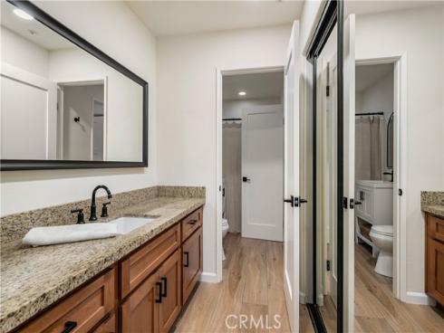2960 Champion 710 , Tustin, CA