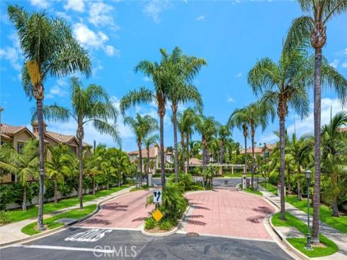2530 Alister Avenue, Tustin, CA