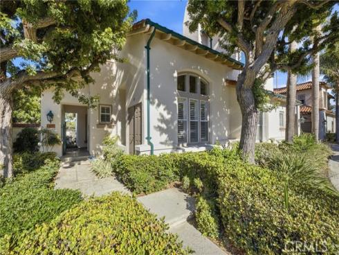 2571 Tequestra , Tustin, CA