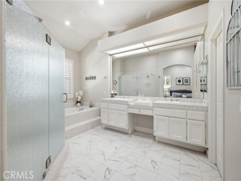 2571 Tequestra , Tustin, CA