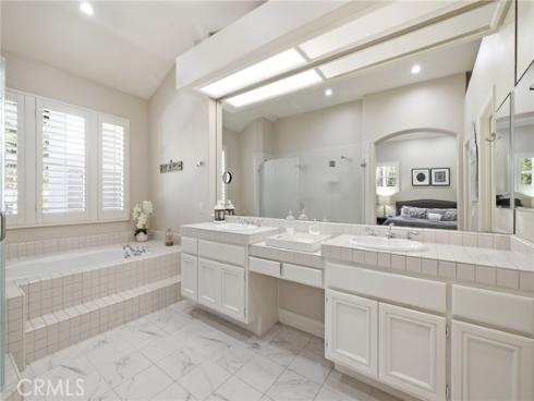 2571 Tequestra , Tustin, CA
