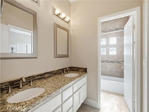 2571 Tequestra , Tustin, CA