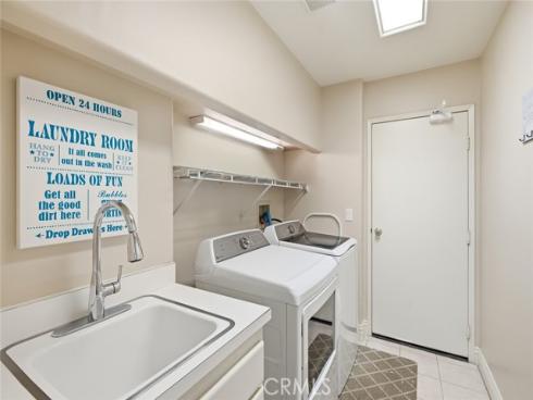 2571 Tequestra , Tustin, CA