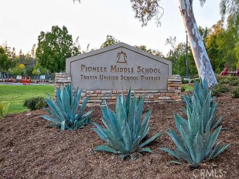 2571 Tequestra , Tustin, CA