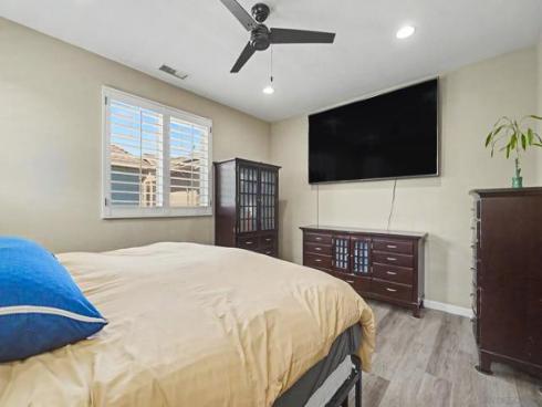 73  Westwind Dr  , Tustin, CA