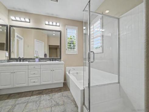 73  Westwind Dr  , Tustin, CA