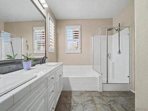 73  Westwind Dr  , Tustin, CA