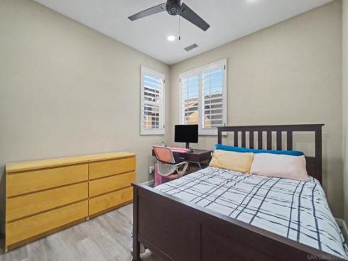 73  Westwind Dr  , Tustin, CA