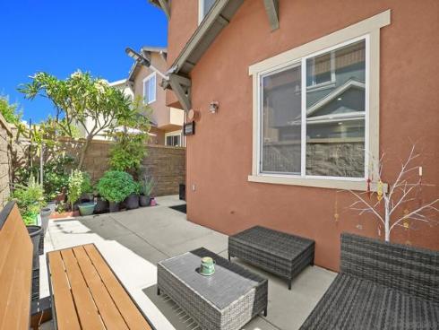 73  Westwind Dr  , Tustin, CA