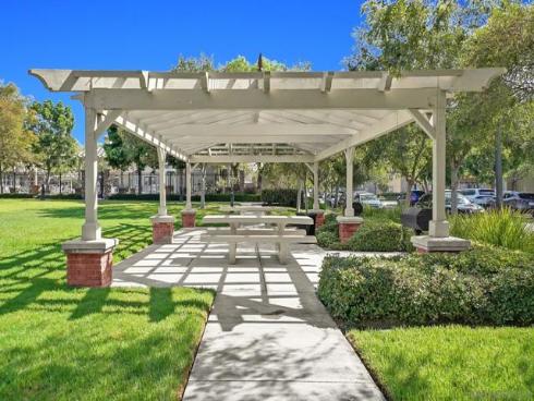 73  Westwind Dr  , Tustin, CA