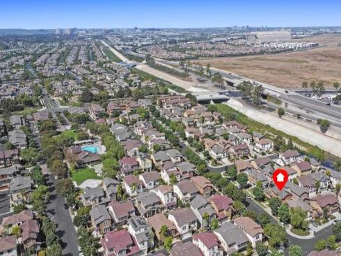 73  Westwind Dr  , Tustin, CA
