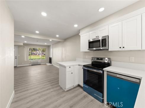 1722  Mitchell  36 , Tustin, CA