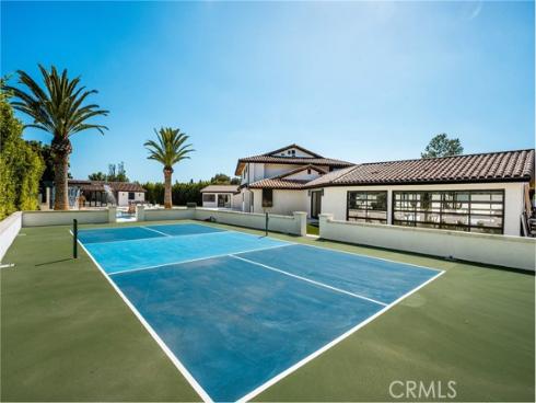 10282 Old Lamplighter Lane, Villa Park, CA
