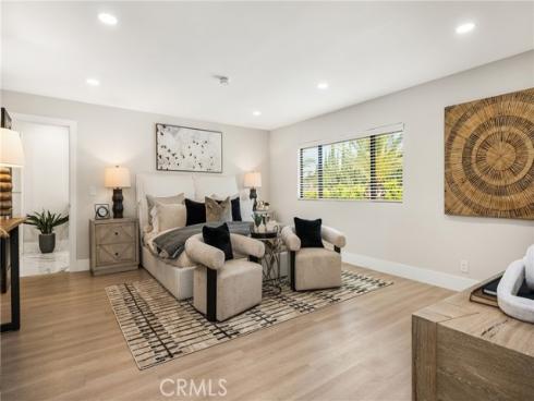 10282 Old Lamplighter Lane, Villa Park, CA