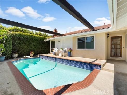 5642 Meinhardt , Westminster, CA