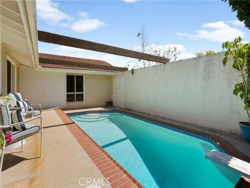 5642 Meinhardt , Westminster, CA