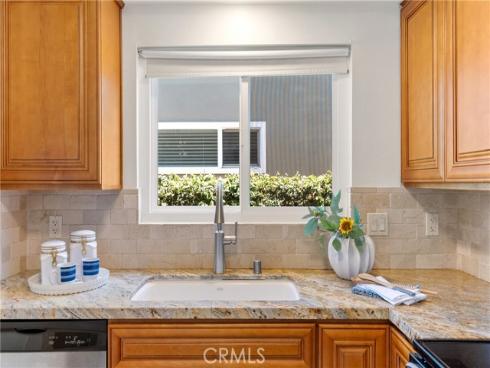 5642 Meinhardt , Westminster, CA