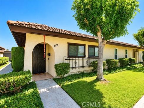 8952  Barcelona  , Westminster, CA