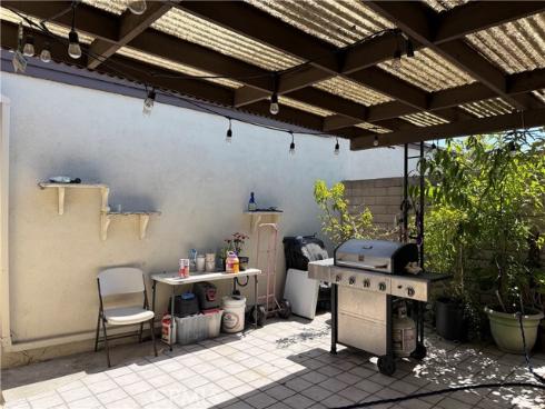 8952  Barcelona  , Westminster, CA