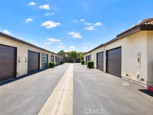 8952  Barcelona  , Westminster, CA