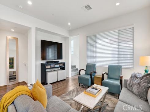 6333  Pacific  , Westminster, CA